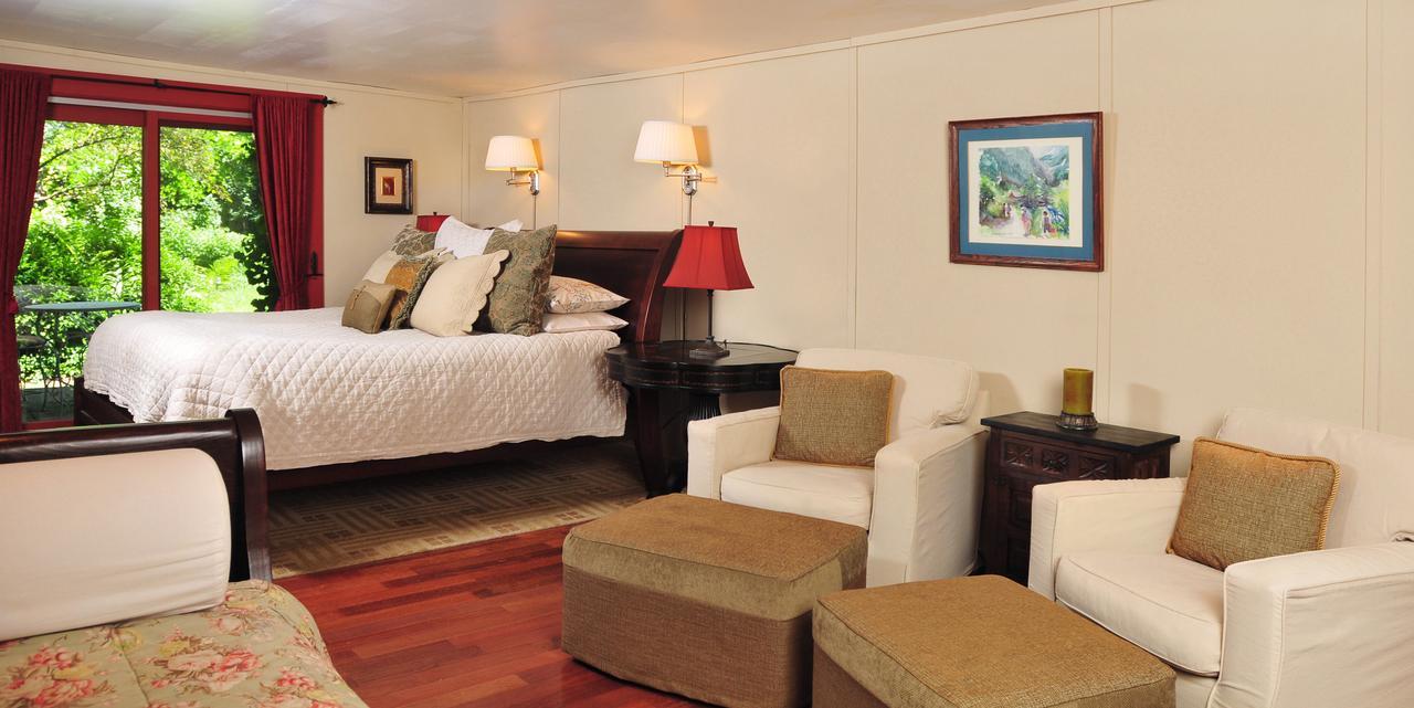 1795 Acorn Inn Bed And Breakfast 캐넌다이과 외부 사진
