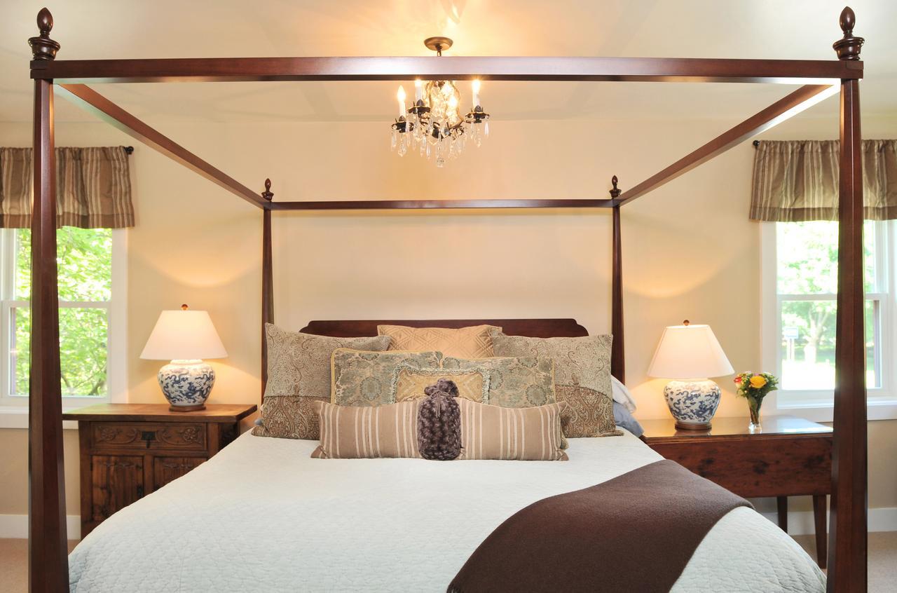 1795 Acorn Inn Bed And Breakfast 캐넌다이과 외부 사진
